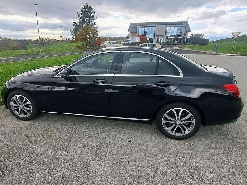 Gebraucht Mercedes 220 170 PS (125 kW) 2017 Schwarz Limousine