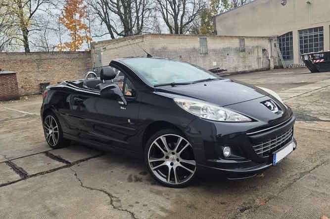 Gebraucht Peugeot 207 CC 120 PS (88 kW) 2011 Schwarz Cabrio