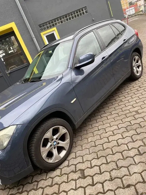 Gebraucht BMW X1 177 PS (130 kW) 2011 Blau SUV