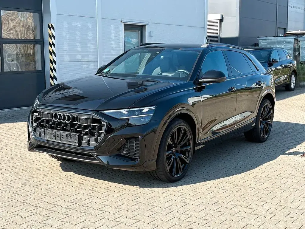 Gebraucht Audi Q8 Sport 286 PS (210 kW) 2025 Schwarz SUV