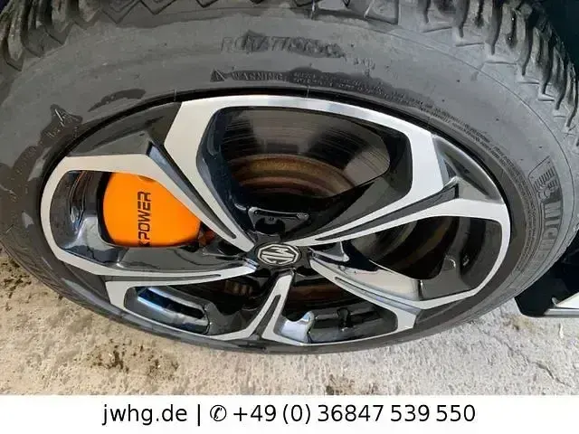 Gebraucht MG MG4 EV 319 kW (435 PS) 2023 Weiß metallic (metallic) Kleinwagen