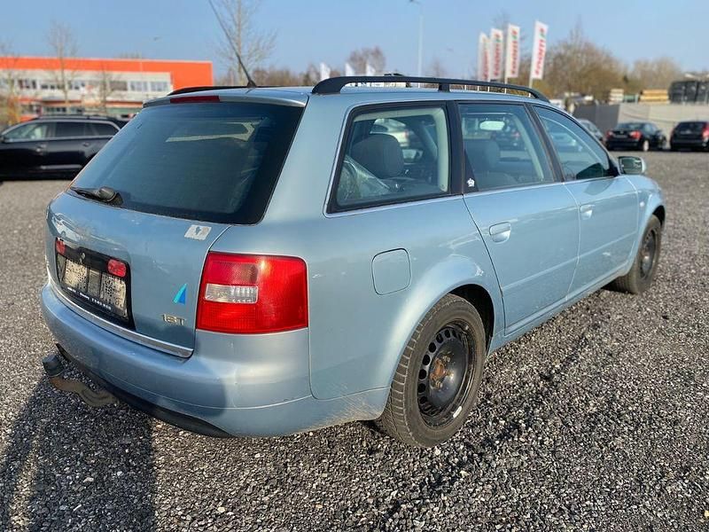 Gebraucht Audi A6 150 PS (110 kW) 2003 Blau Kombi