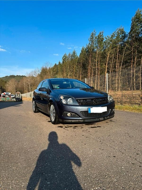 Blau Gebraucht 2008 Opel Astra GTC Coupé | 2.000 € (Superpreis) - Bild 1/4