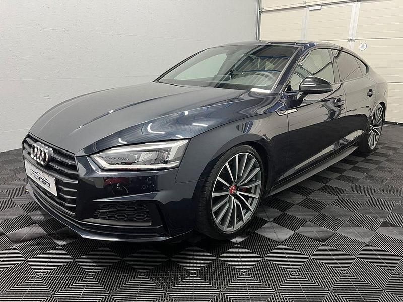 Blau Gebraucht 2019 Audi A5 Sportback S-Line Kleinwagen | 31.970 € (Fairer Preis) - Bild 1/4