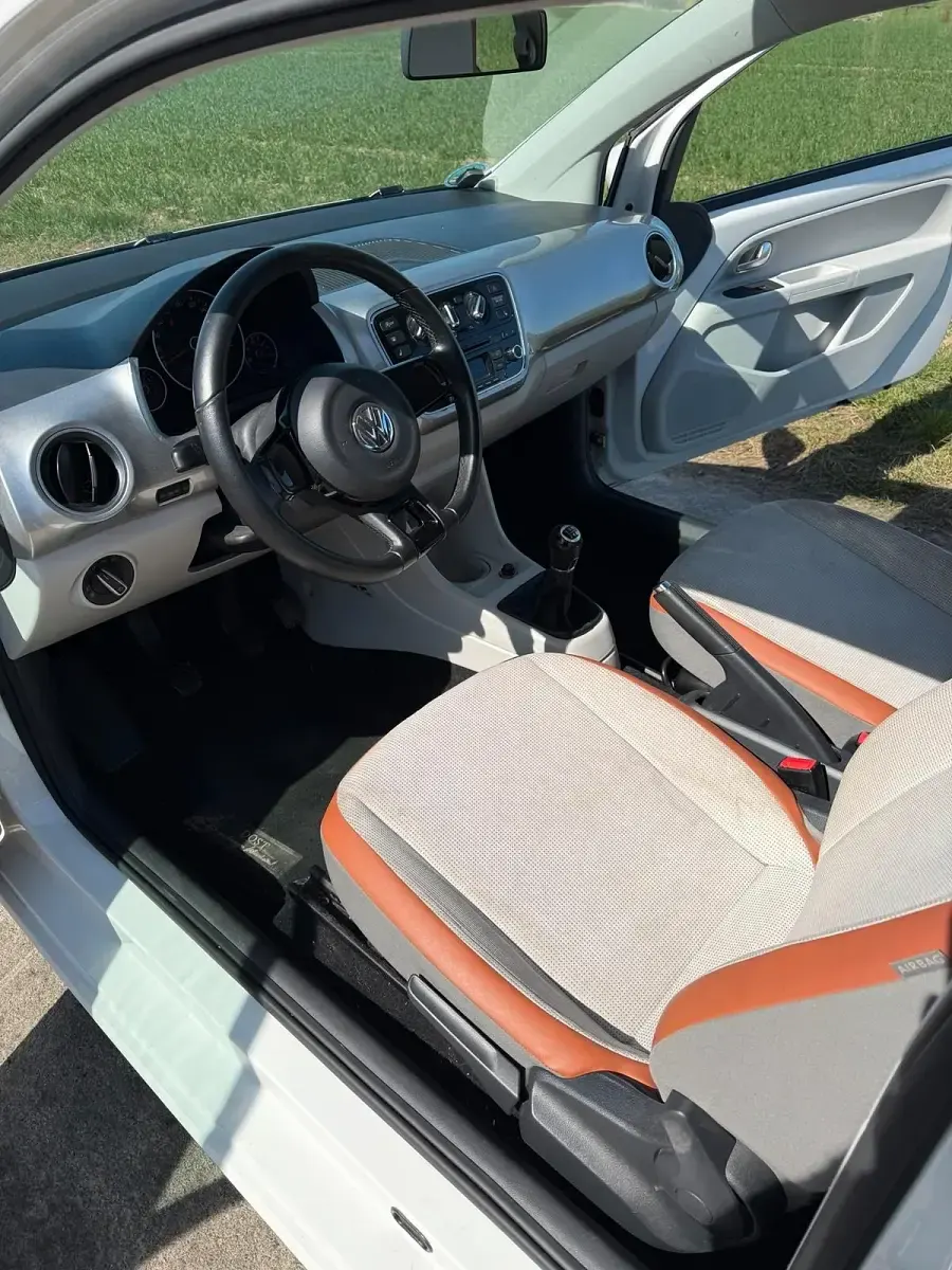 Gebraucht VW up! 60 PS (44 kW) 2012 Weiß Kleinwagen