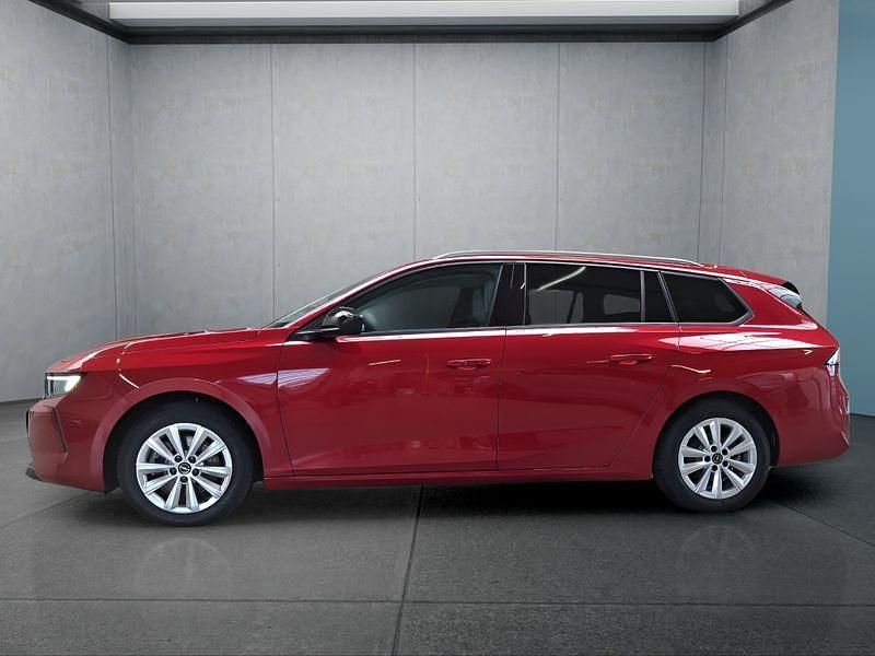 Rot Gebraucht 2023 Opel Astra Kombi | 21.949 € (Fairer Preis) - Bild 1/4