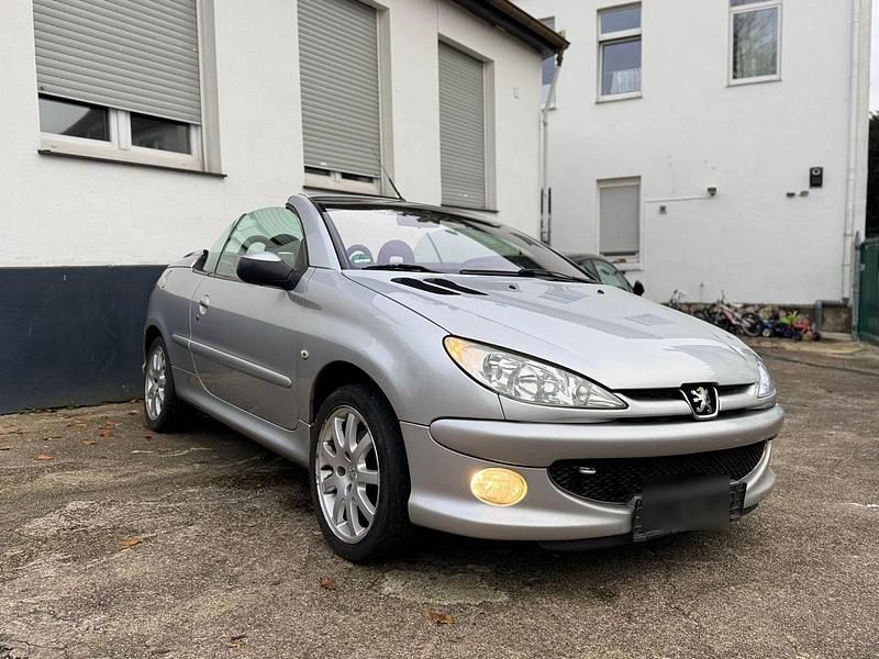Silber Gebraucht 2005 Peugeot 206 CC Cabrio | 999 € (Fairer Preis) - Bild 1/4