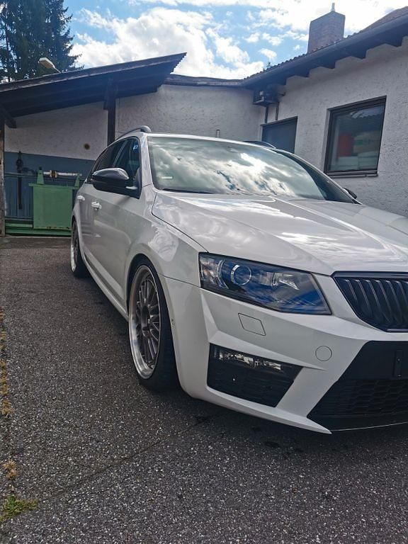 Gebraucht Skoda Octavia RS 184 PS (135 kW) 2015 Schwarz Kleinwagen