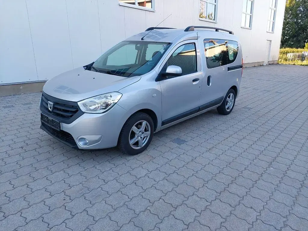 Gebraucht Dacia Dokker Lauréate 75 PS (55 kW) 2015 Silber Van / Kleinbus
