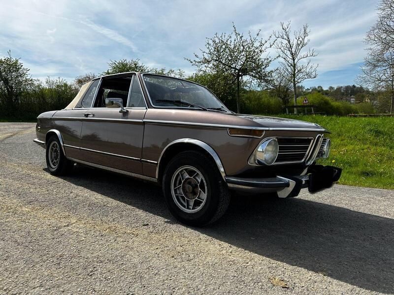 Braun Gebraucht 1972 BMW 2002 Limousine | 24.990 € - Bild 1/4