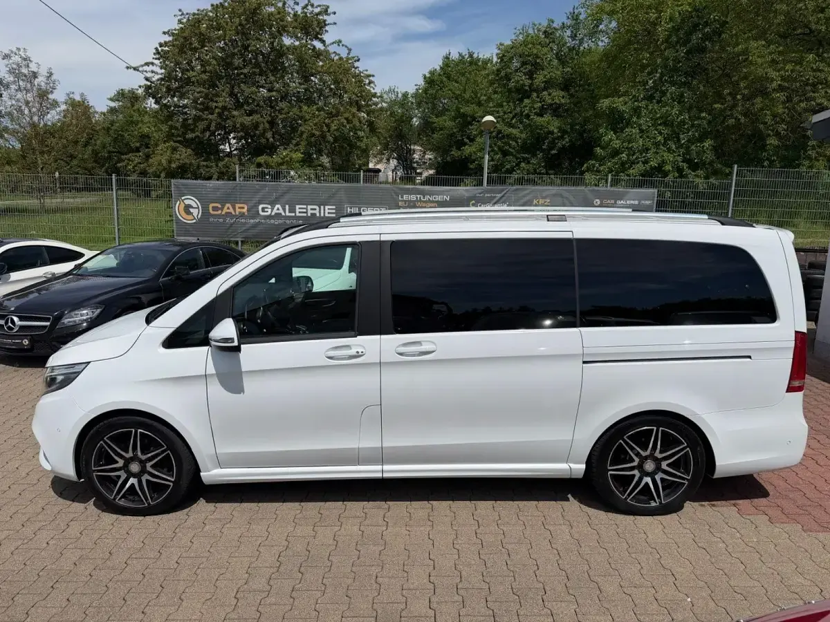 Gebraucht Mercedes 220 AMG line 163 PS (119 kW) 2016 Weiß Van / Kleinbus