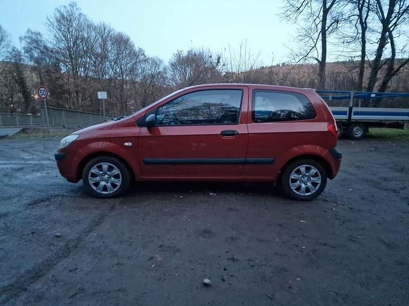 Gebraucht Hyundai Getz 67 PS (49 kW) 2008 Rot Kleinwagen