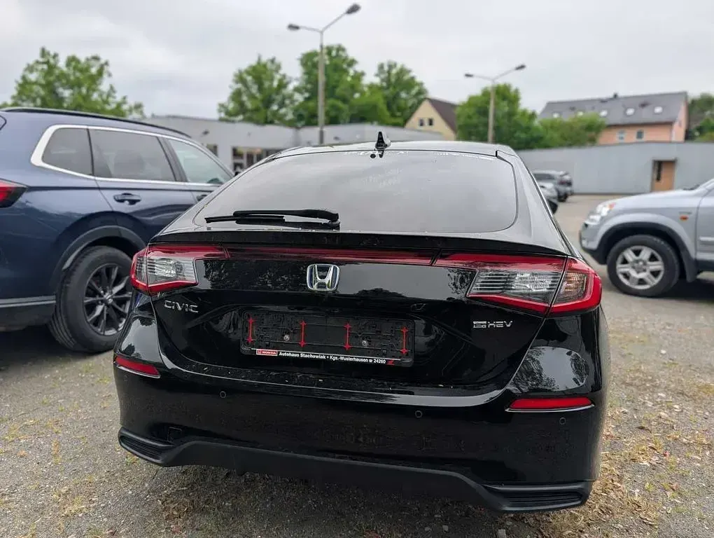 Gebraucht Honda Civic Elegance 184 PS (135 kW) 2023 Schwarz Limousine