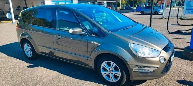 Gebraucht Ford S-MAX S 140 PS (102 kW) 2013 Grün Van / Kleinbus