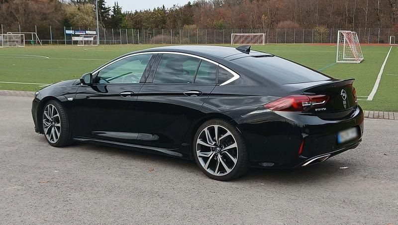 Gebraucht Opel Insignia 260 PS (191 kW) 2018 Schwarz Limousine