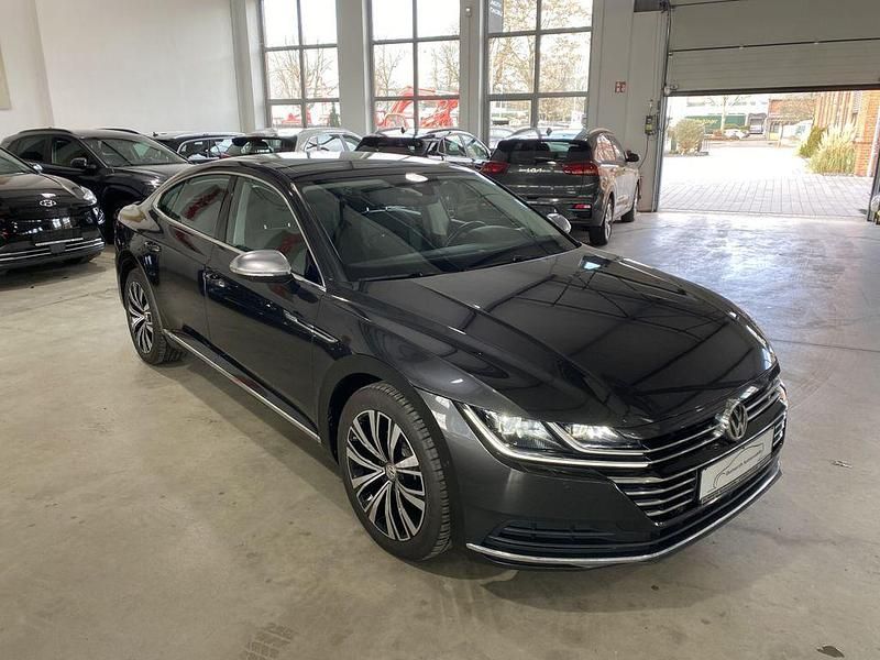 Gebraucht VW Arteon Elegance 190 PS (139 kW) 2018 Grau Kleinwagen