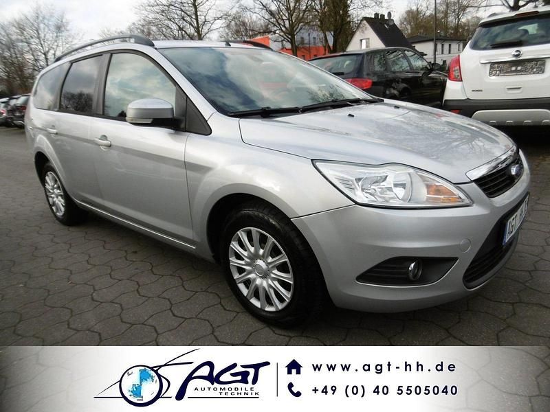 Gebraucht Ford Focus Viva 101 PS (74 kW) 2010 Silber Kombi