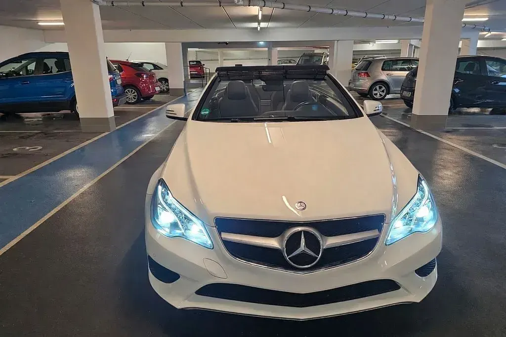 Gebraucht Mercedes E200 184 PS (135 kW) 2015 Weiß Cabrio