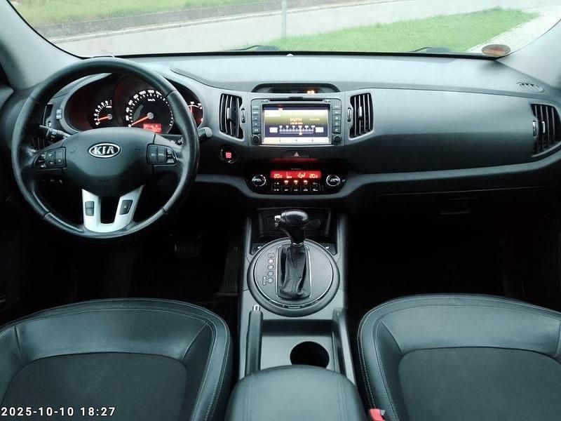 Weiß Gebraucht 2011 Kia Sportage DREAM-TEAM Edition SUV | 8.300 € (Guter Preis) - Bild 1/4