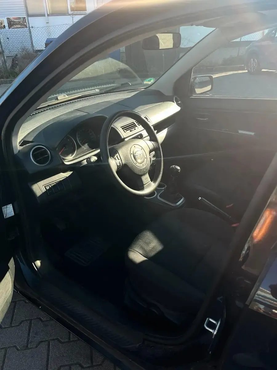 Gebraucht Mazda 2 80 PS (58 kW) 2005 Blau Kleinwagen
