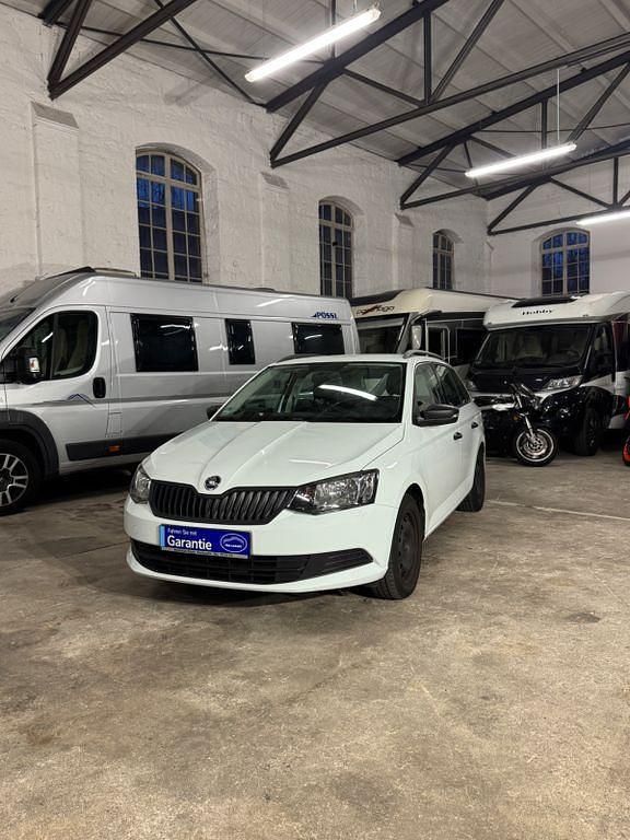 Weiß Gebraucht 2015 Skoda Fabia Active Kombi | 7.790 € (Fairer Preis) - Bild 1/4