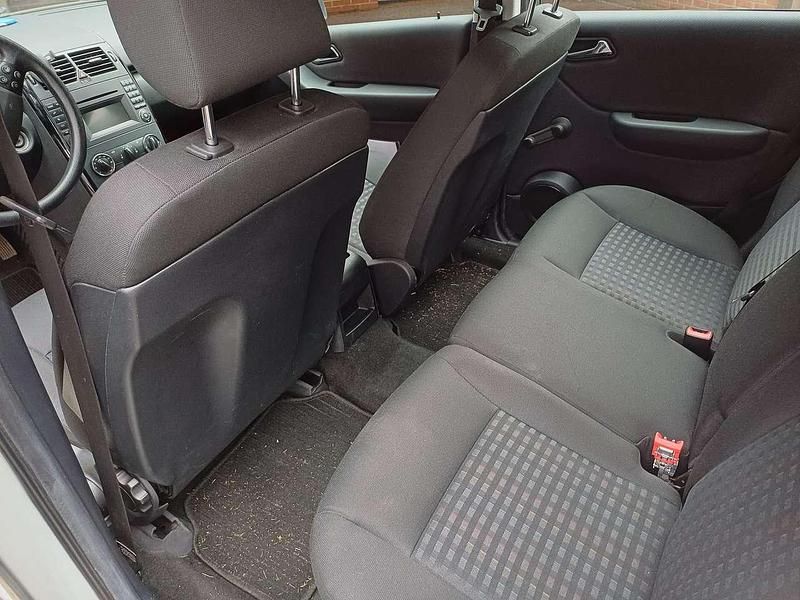 Gebraucht Mercedes A180 116 PS (85 kW) 2009 Silber Limousine