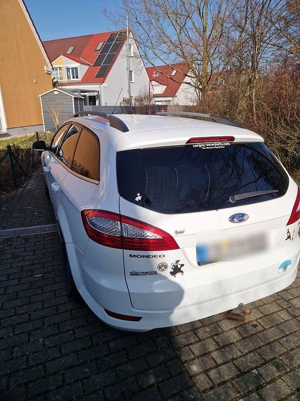 Gebraucht Ford Mondeo Titanium 140 PS (102 kW) 2009 Weiß Kombi