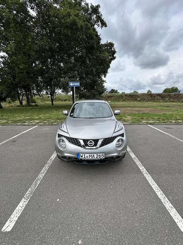 Grau Gebraucht 2015 Nissan Juke Tekna SUV | 8.000 € (Guter Preis) - Bild 1/4
