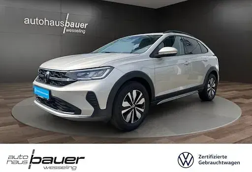 Gebraucht VW Taigo Move 95 PS (69 kW) 2024 Silber / ivory silver (metallic) SUV