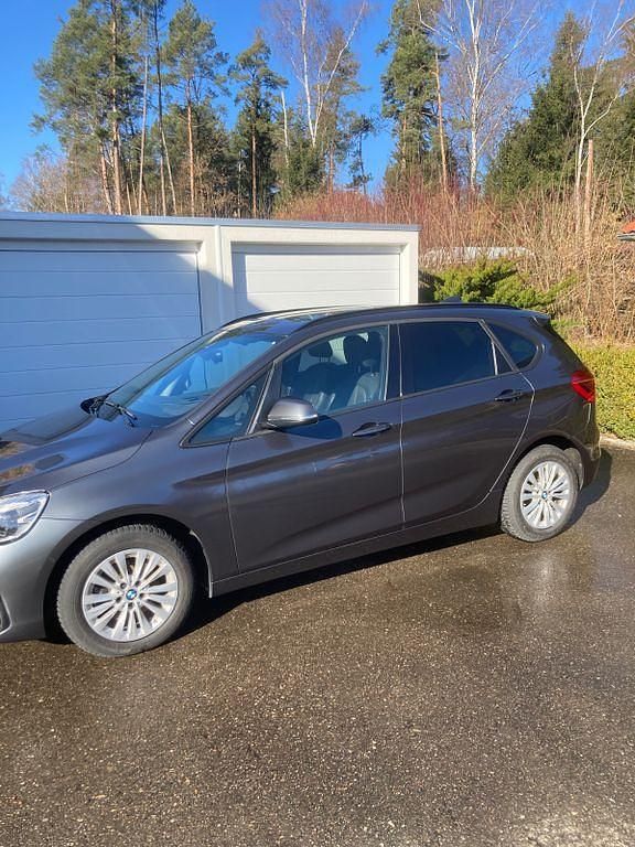 Gebraucht BMW 218 Active Tourer Performance 136 PS (100 kW) 2021 Grau Van / Kleinbus