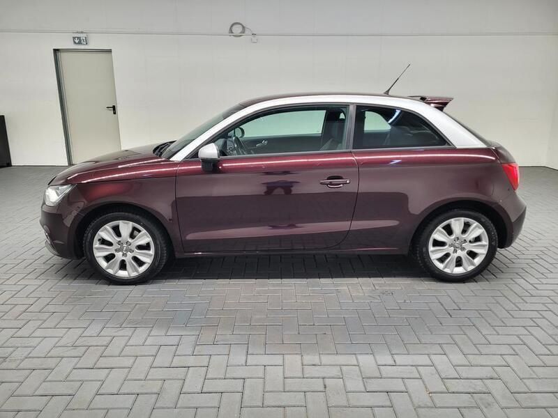 Gebraucht Audi A1 Comfort 122 PS (89 kW) 2011 Rot (shirazrotmet.) Kleinwagen