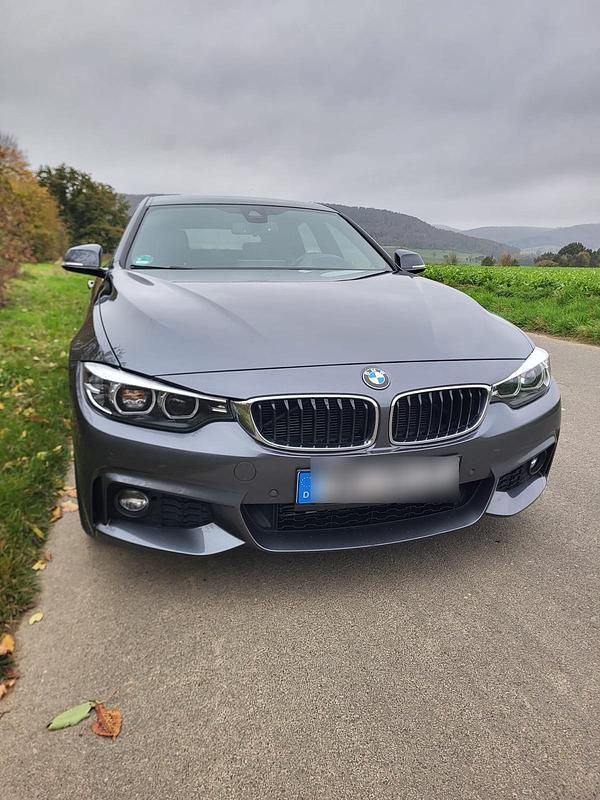 Silber Gebraucht 2019 BMW 420 M Sport Coupé | 24.800 € (Fairer Preis) - Bild 1/4