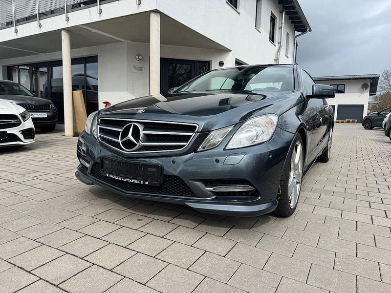 Gebraucht Mercedes E250 204 PS (150 kW) 2012 Grau Coupé