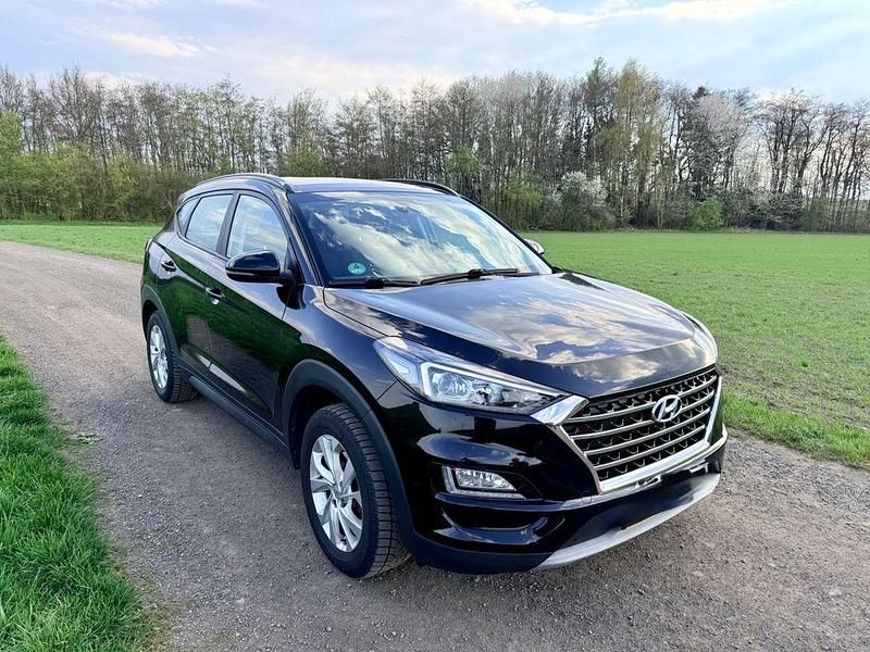 Gebraucht Hyundai Tucson Select 116 PS (85 kW) 2018 Schwarz SUV