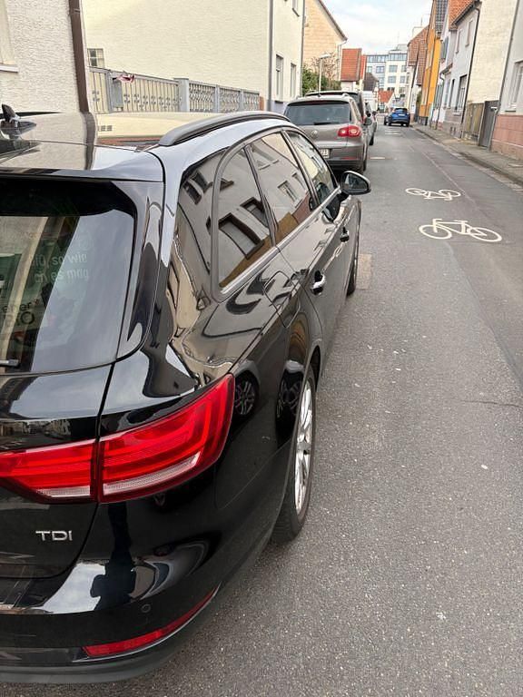 Gebraucht Audi A4 Ambiente 150 PS (110 kW) 2017 Schwarz Kombi