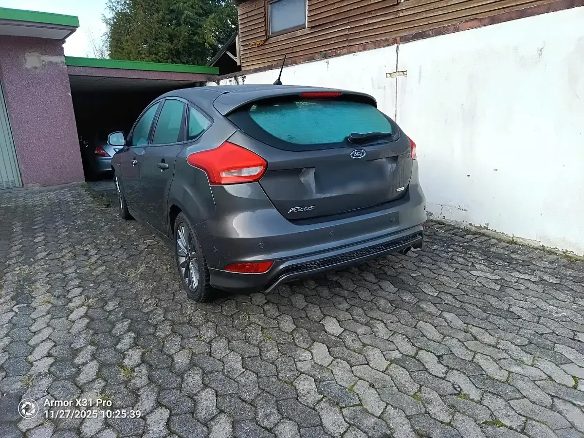 Gebraucht Ford Focus ST-Line 150 PS (110 kW) 2018 Grau Limousine