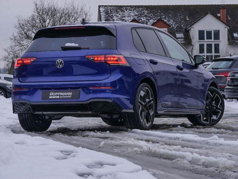 Neu VW Golf R-line 150 PS (110 kW) 2026 Blau Limousine