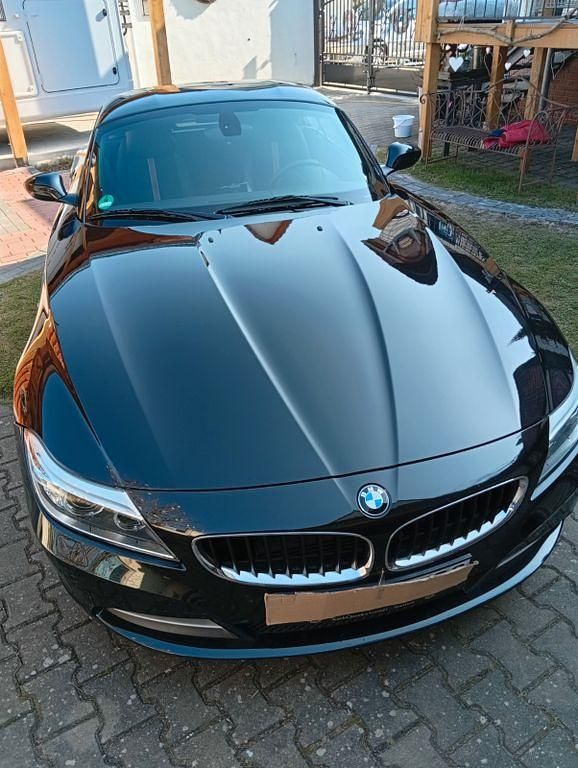 Gebraucht BMW Z4 Sport Line 156 PS (114 kW) 2014 Schwarz Cabrio