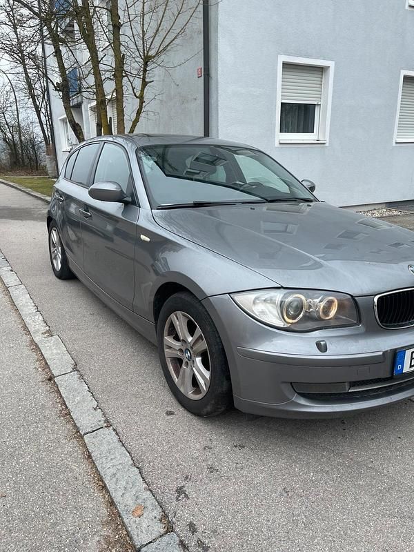 Gebraucht BMW 118 143 PS (105 kW) 2008 Grau Kleinwagen