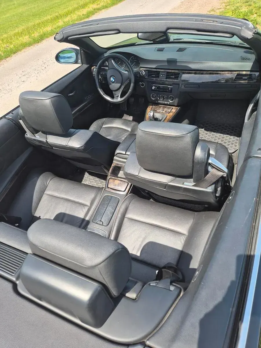 Gebraucht BMW 320 Cabriolet 170 PS (125 kW) 2007 Schwarz Cabrio