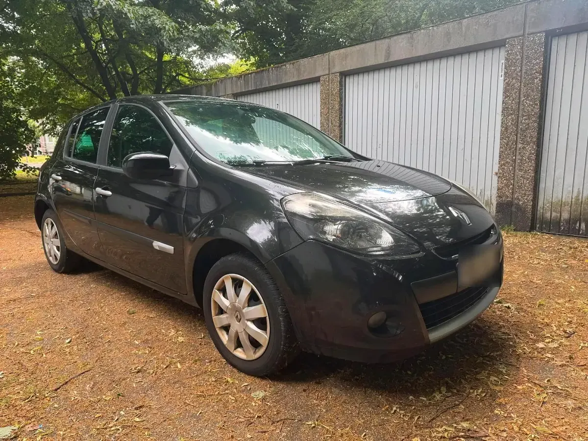 Gebraucht Renault Clio II 111 PS (81 kW) 2009 Schwarz Limousine