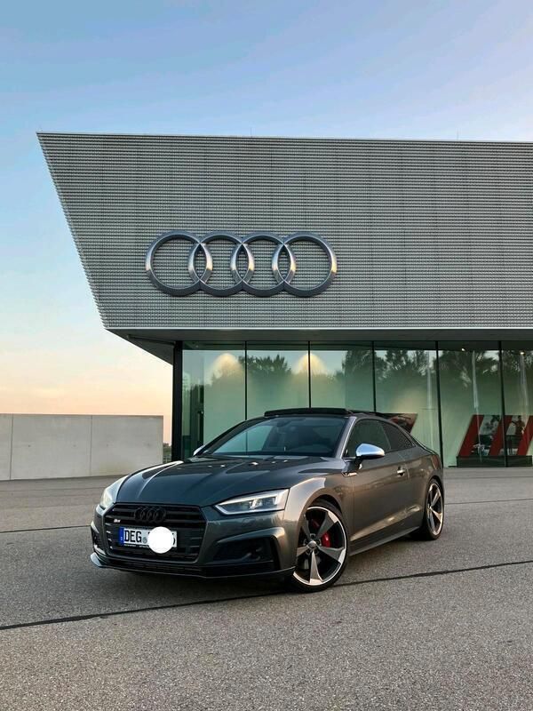 Grau Gebraucht 2018 Audi S5 Coupé | 43.499 € (Teuer) - Bild 1/4