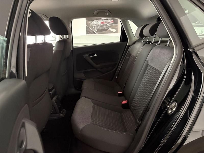 Gebraucht VW Polo Comfortline 90 PS (66 kW) 2016 Schwarz Kleinwagen