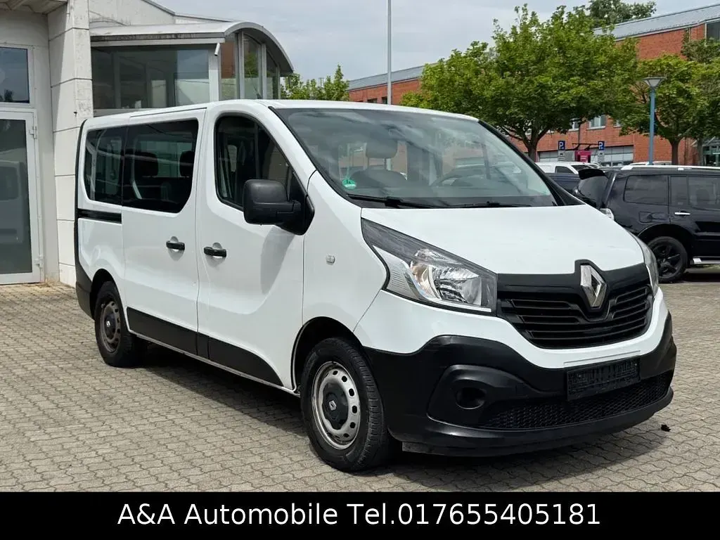 Gebraucht Renault Trafic Authentique 125 PS (91 kW) 2018 Weiß Van / Kleinbus