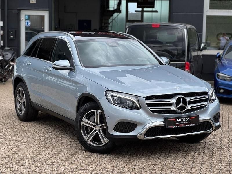 Silber Gebraucht 2015 Mercedes GLC220 SUV | 24.990 € (Fairer Preis) - Bild 1/4