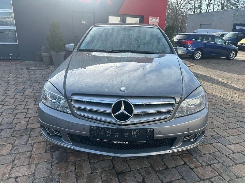 Gebraucht Mercedes C300 231 PS (169 kW) 2010 Silber Limousine