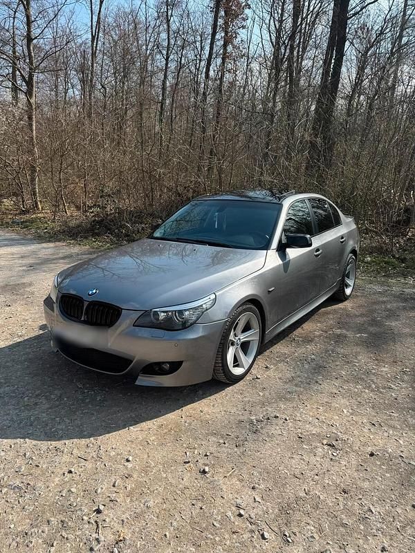 Gebraucht BMW 525 250 PS (183 kW) 2007 Grau Limousine