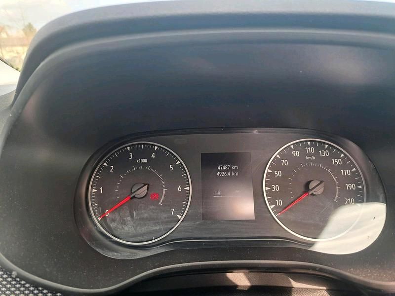 Gebraucht Dacia Sandero Expression 90 PS (66 kW) 2022 Weiß SUV