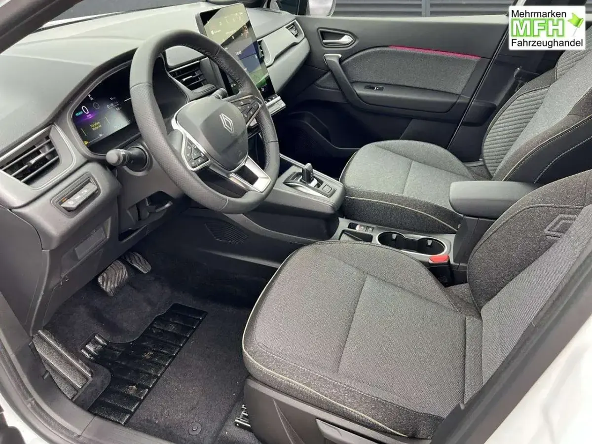 Neu Renault Captur Techno 158 PS (116 kW) 2025 Perlmuttweiß SUV