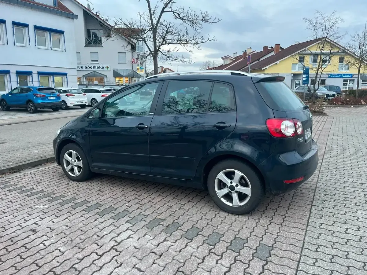 Usata VW Golf VI 80 CV (58 kW) 2011 Blu Utilitaria